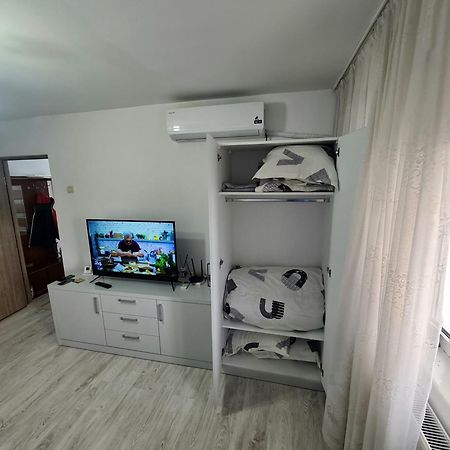 Apartament 2 Camere Etaj 4 Din 4 Craiova Exteriör bild