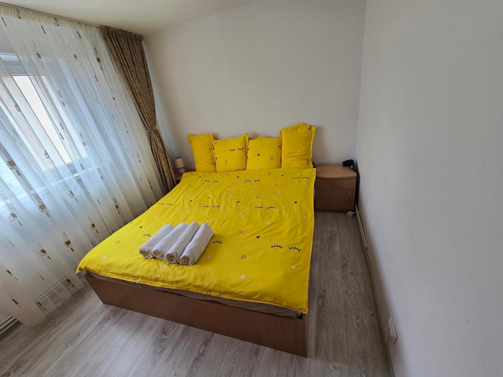 Apartament 2 Camere Etaj 4 Din 4 Craiova Exteriör bild
